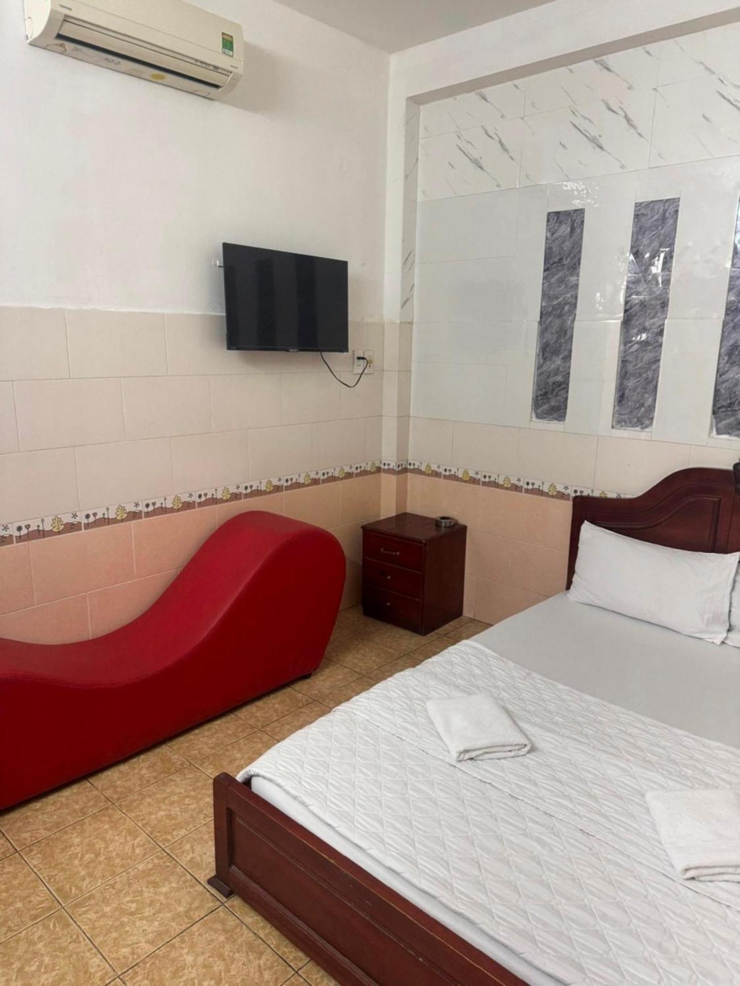 Hotel Tan Ty Mon